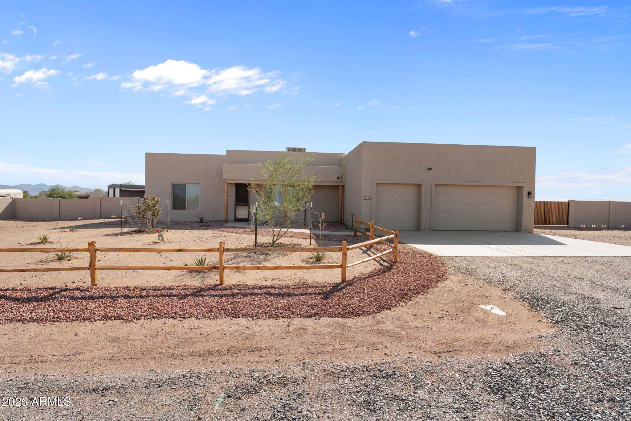 23012 Peak View Road Wittmann, AZ 85361 - Photo 42 of 44 a view of a terrace
