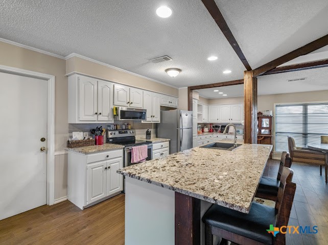 906 Mead Road Victoria, TX 77904 - Photo 9 of 30