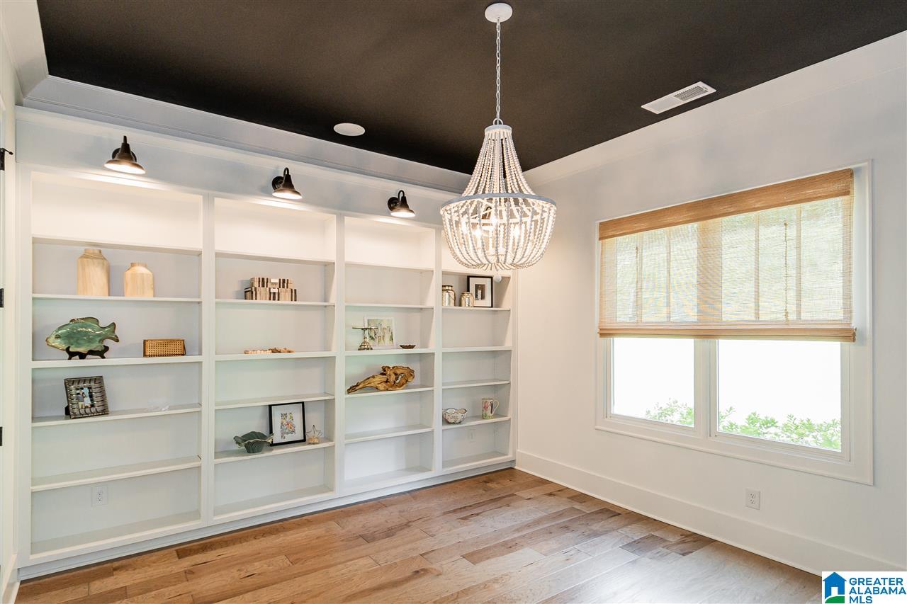 2004 Blackridge Road Birmingham, AL 35244 - Photo 5 of 50 Gallery Image 5