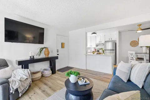 $329,900 | 1051 Rock Springs Road, Unit 120, Escondido, CA 92026