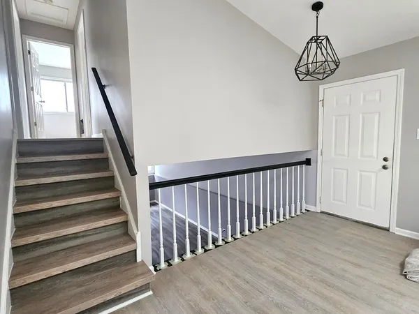$3,195 | 1149 North Cardinal Drive, Palatine, IL 60074