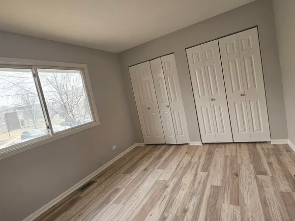 $3,195 | 1149 North Cardinal Drive, Palatine, IL 60074