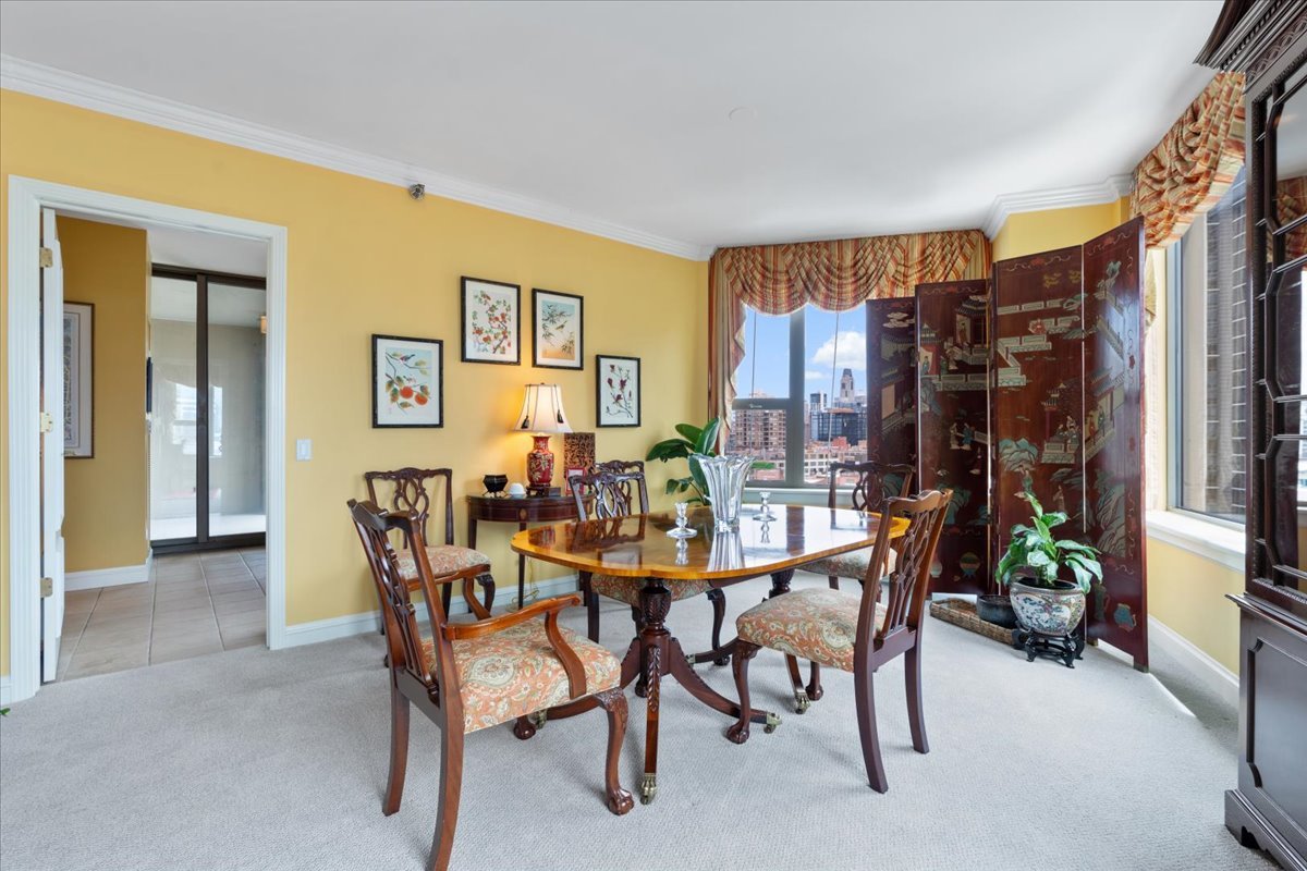 501 North Clinton Street, Unit 1303 Chicago, IL 60654 - Photo 9 of 46
