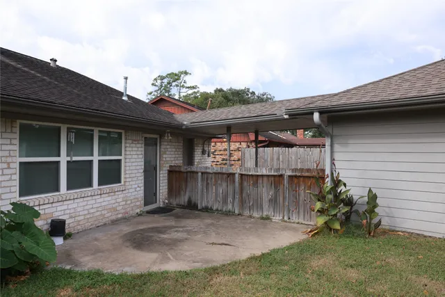 $2,600 | 1038 Cottage Oak Lane, Houston, TX 77091