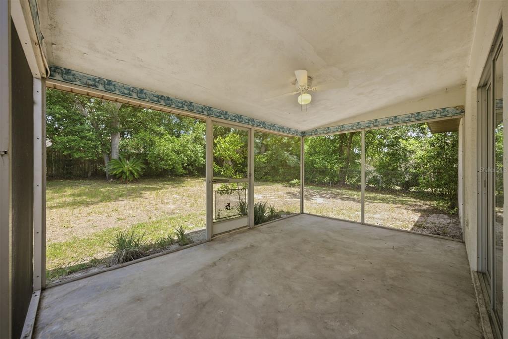 2432 Amherst Avenue Spring Hill, FL 34609 - Photo 10 of 12