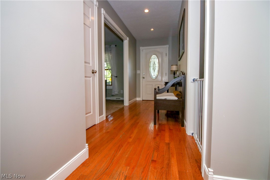 5583 Reef Road Mentor, OH 44060 - Photo 8 of 33 Gallery Image 8