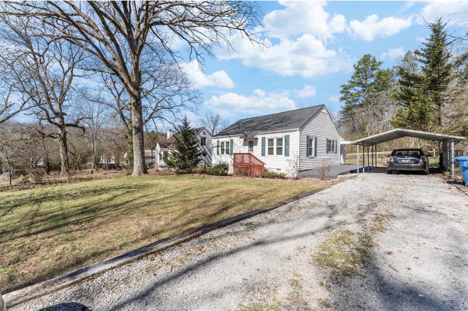 121 Hill Road Chattanooga, TN 37415 - Photo 3 of 19 CC019929-431B-4D58-9B22-A49414B4F1A7