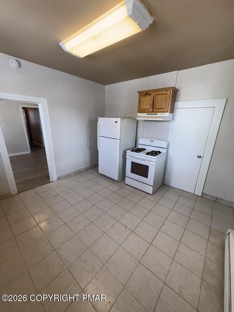 532 Cherry Street, Unit A Scranton, PA 18505 - Photo 4 of 23 a storage & utility room with a sink
