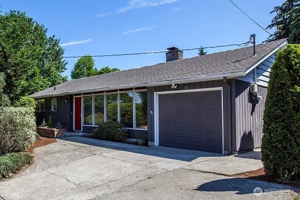 $4,250 | 26 6th Street South, Kirkland, WA 98033