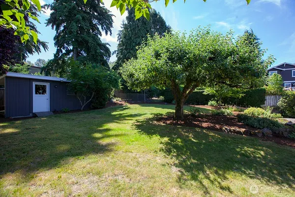 $4,250 | 26 6th Street South, Kirkland, WA 98033