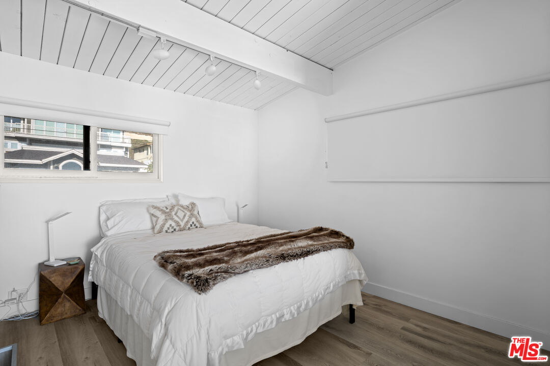 25154 Malibu Road, Unit 4 Malibu, CA 90265 - Photo 22 of 32
