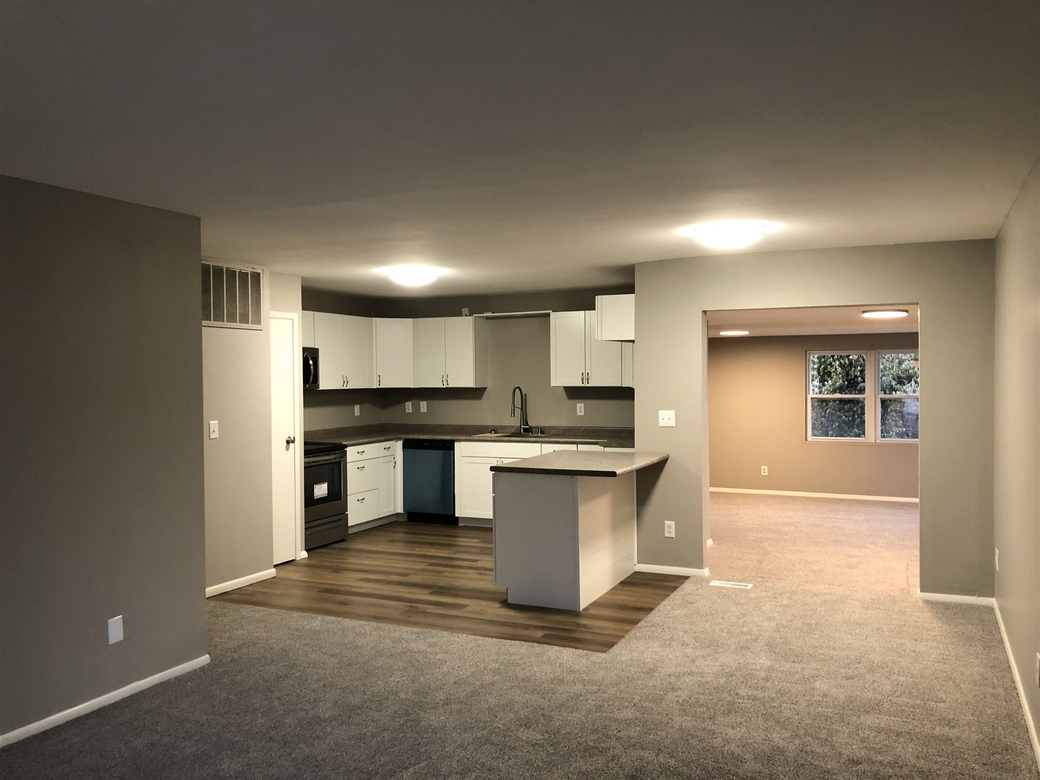 3422 North Stoneycrest Road Bloomington, IN 47404 - Photo 4 of 14 Gallery Image 4