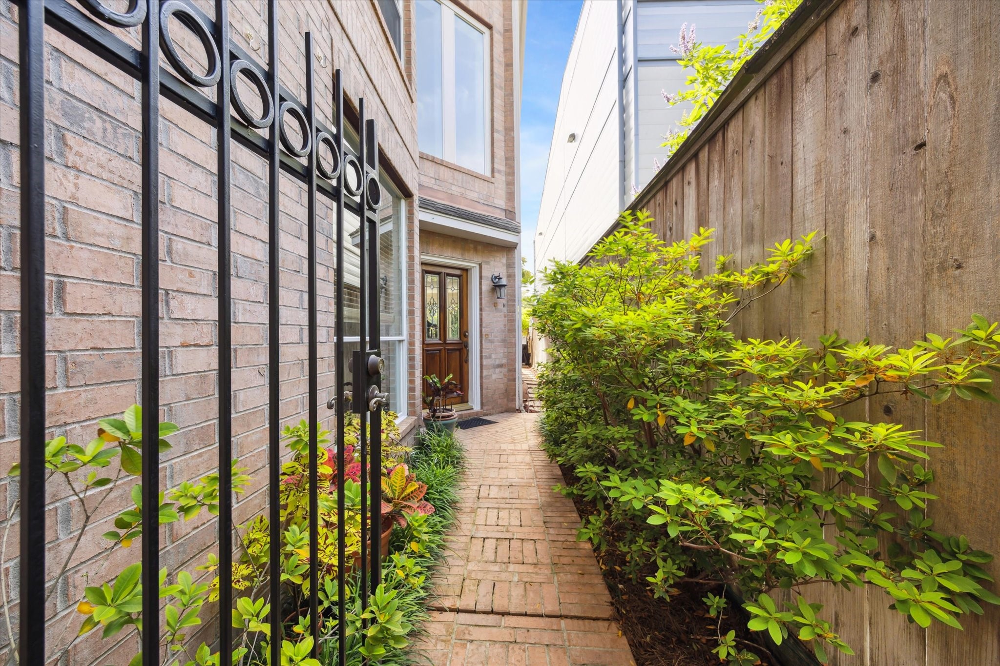 1202 Marconi Street Houston, TX 77019 - Photo 18 of 23