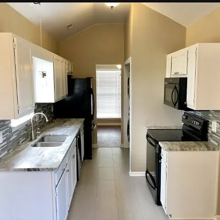 $2,150 | 105 Cimmaron Drive, Goodlettsville, TN 37072