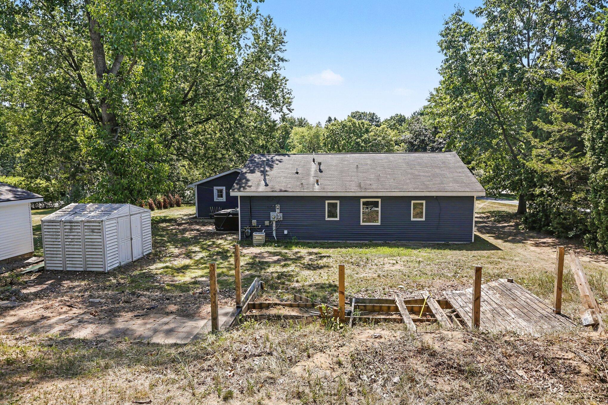 4917 Merritt Road Ypsilanti, MI 48197 - Photo 21 of 22 021_file_2254