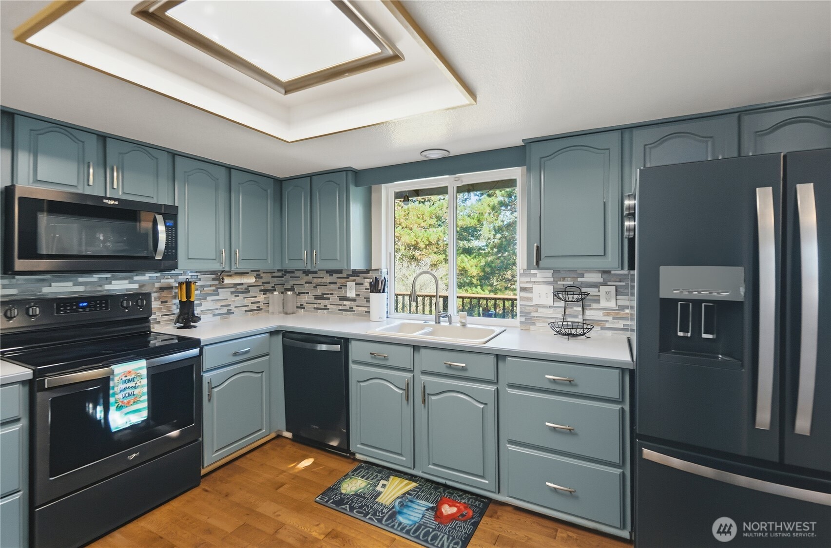 4104 Southwest 327th Place Federal Way, WA 98023 - Photo 12 of 40