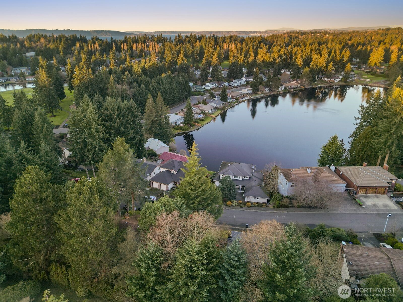4104 Southwest 327th Place Federal Way, WA 98023 - Photo 36 of 40