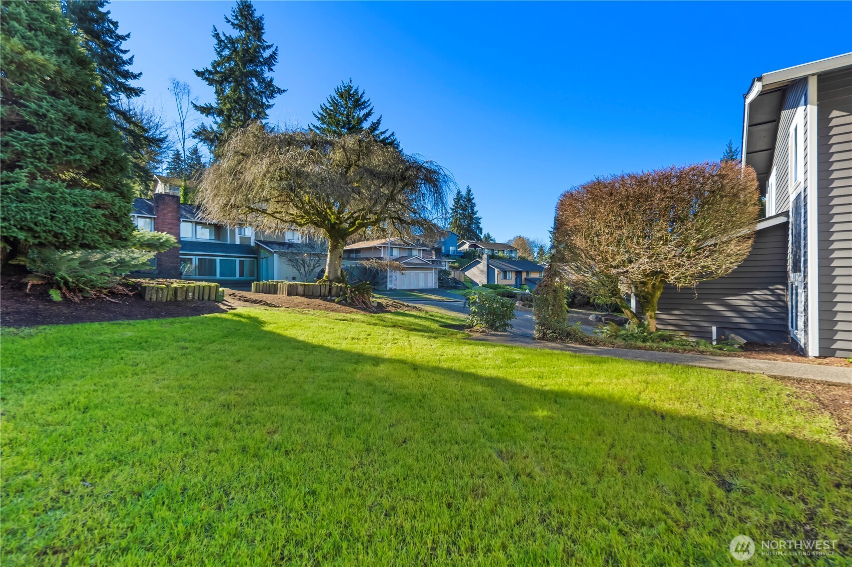 4104 Southwest 327th Place Federal Way, WA 98023 - Photo 4 of 40