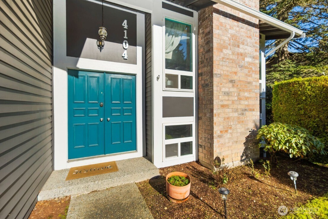 4104 Southwest 327th Place Federal Way, WA 98023 - Photo 5 of 40