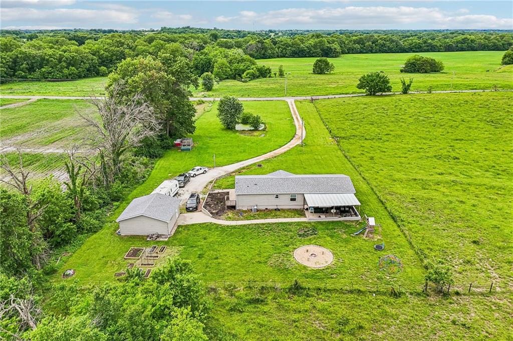 351 Northwest 621st Road Centerview, MO 64019 - Photo 7 of 36