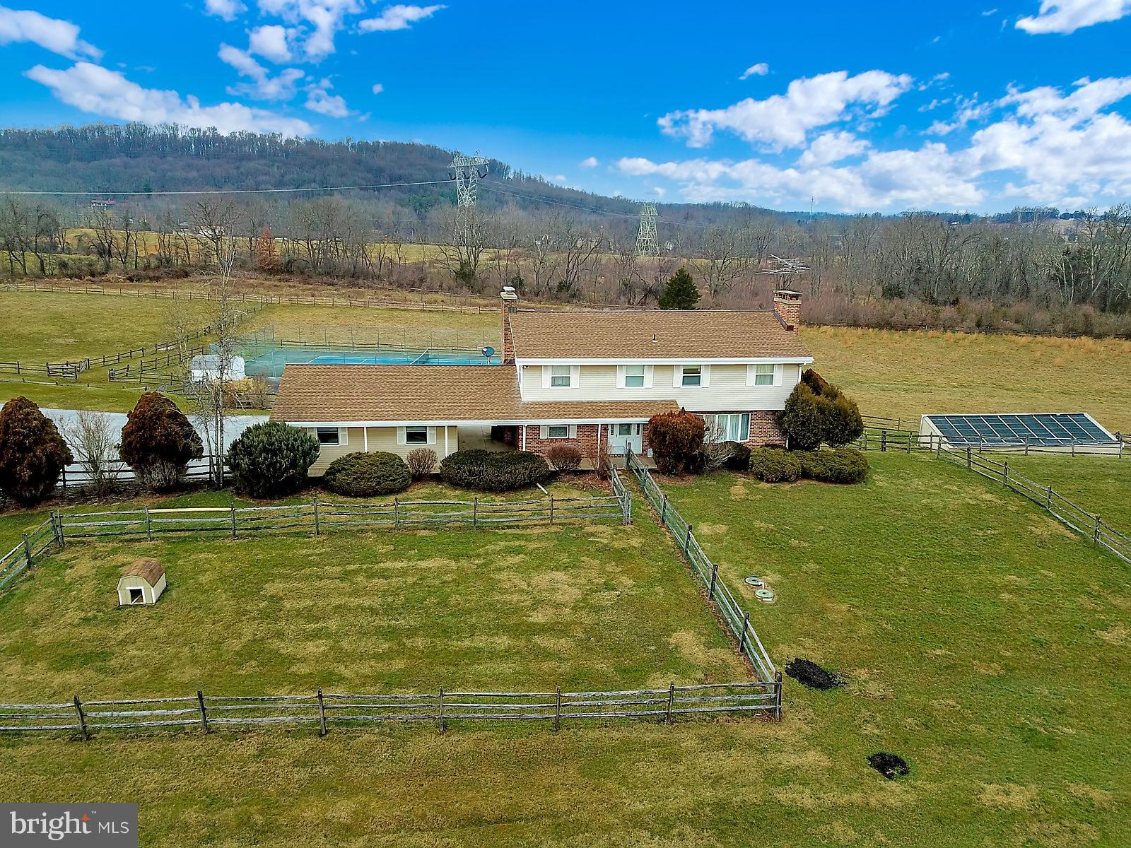 924 Pineland Road Birdsboro, PA 19508 - Photo 2 of 32 Gallery Image 2