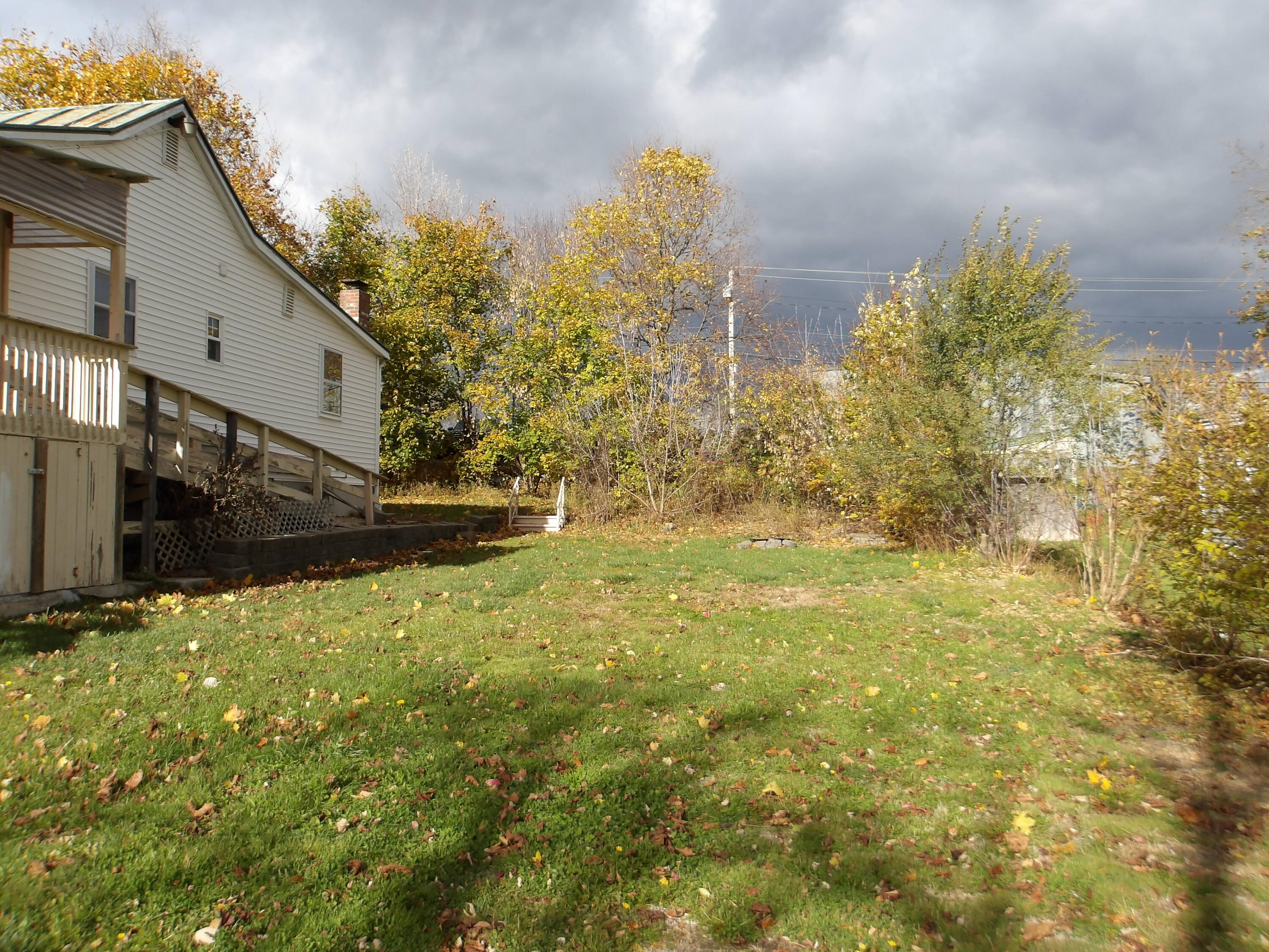 39 Sawyer Street Waterville, ME 04901 - Photo 3 of 35 100_0209