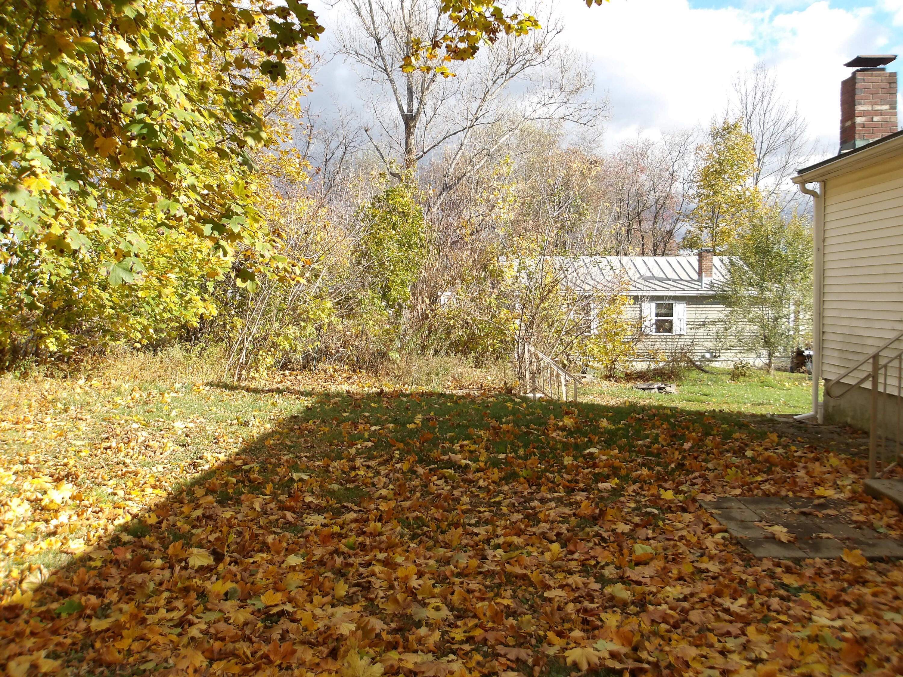 39 Sawyer Street Waterville, ME 04901 - Photo 8 of 35 100_0212