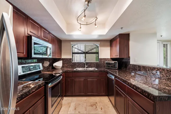 $350,000 | 5104 North 32nd Street, Unit 208, Phoenix, AZ 85018