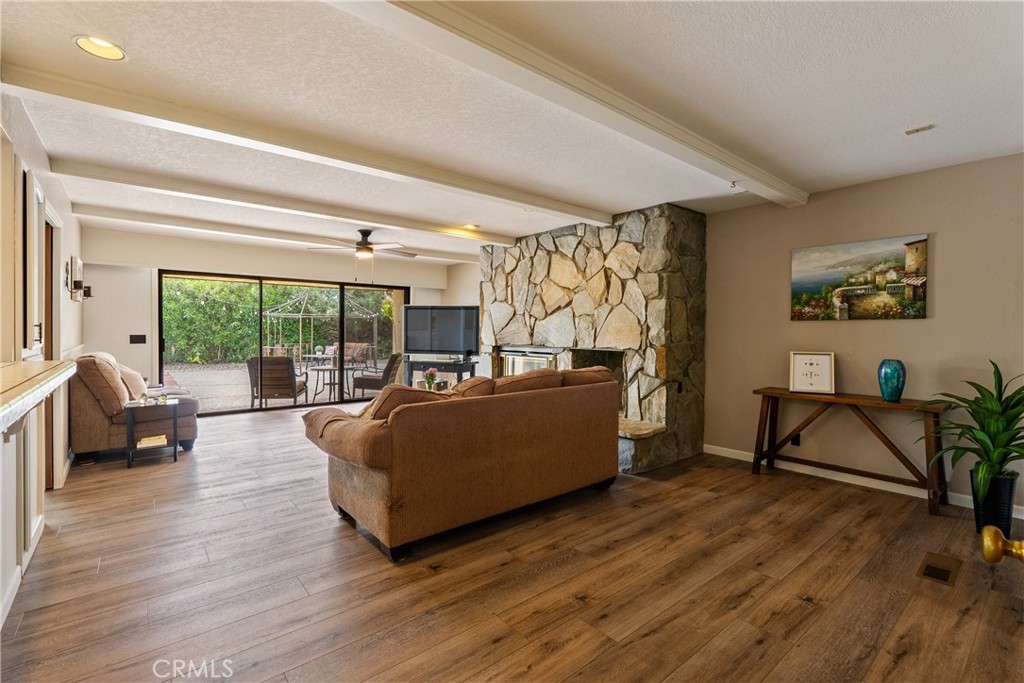 13305 Santa Ana Road Atascadero, CA 93422 - Photo 17 of 68