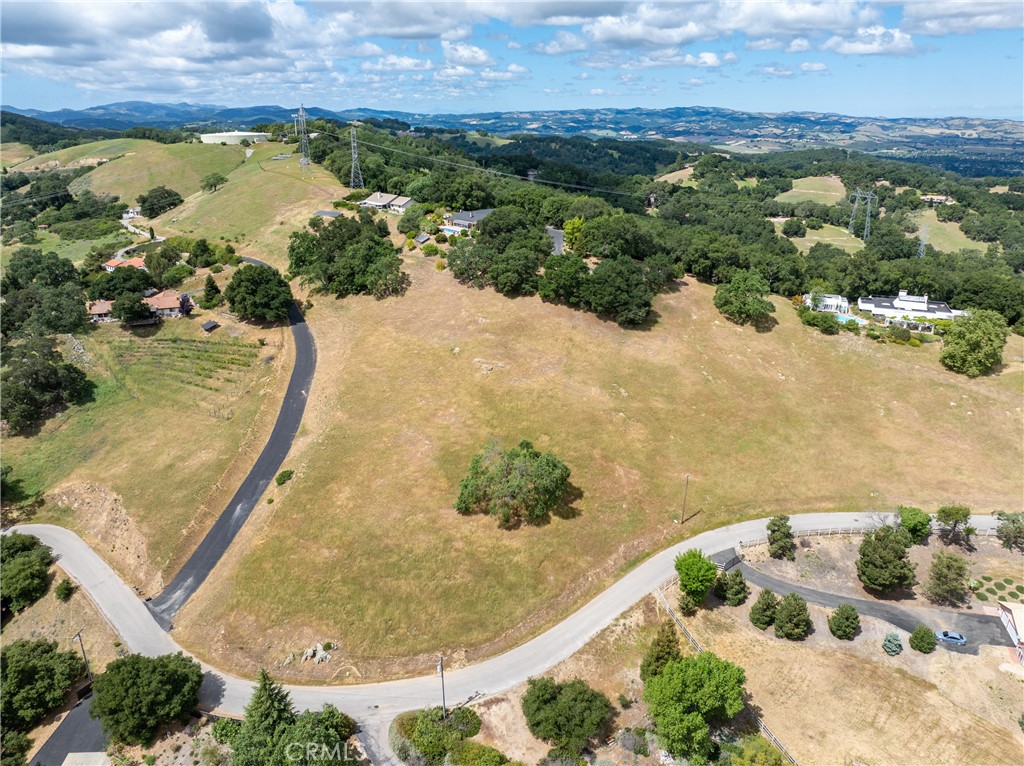 13305 Santa Ana Road Atascadero, CA 93422 - Photo 67 of 69 an aerial view of ocean pool