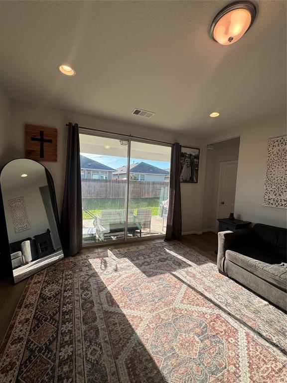 302 Cold Spring Loop Bastrop, TX 78602 - Photo 6 of 35