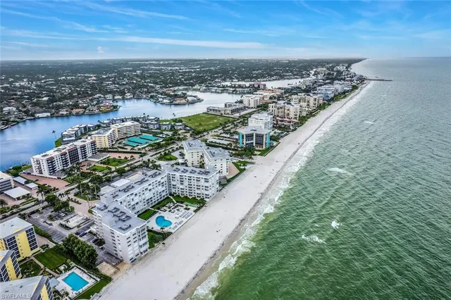 $16,000 | 3443 Gulf Shore Boulevard North, Unit 710, Naples, FL 34103