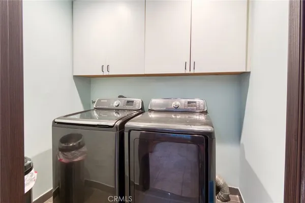 $1,849,000 | 7796 Skyhill Drive, Los Angeles, CA 90068