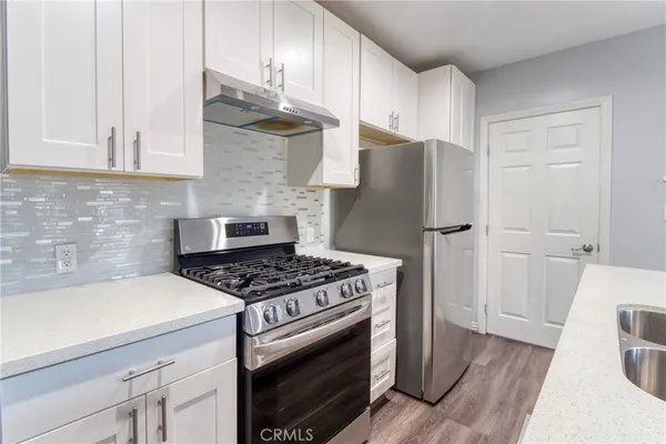$1,849,000 | 7796 Skyhill Drive, Los Angeles, CA 90068