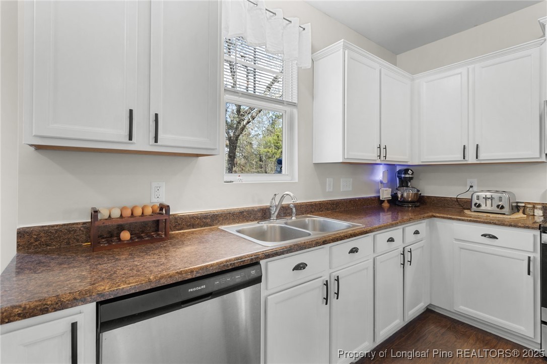 334 Heathrow Drive Spring Lake, NC 28390 - Photo 11 of 42