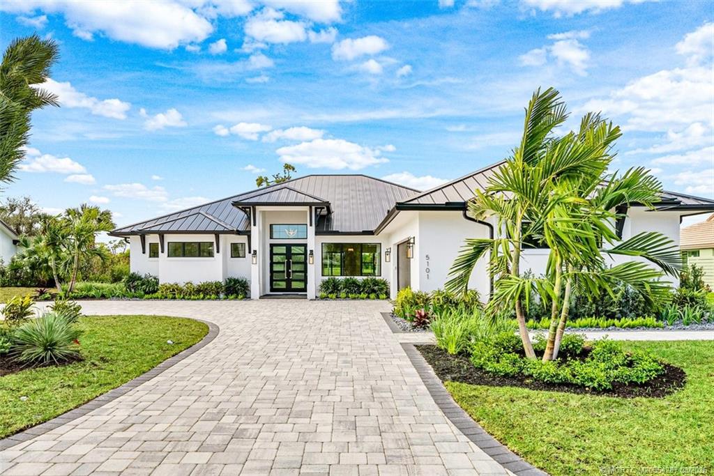 5101 Southeast Burning Tree Circle Stuart, FL 34997 - Photo 4 of 85