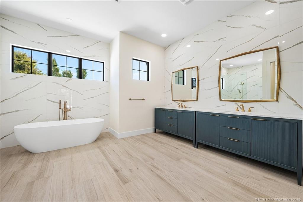 5101 Southeast Burning Tree Circle Stuart, FL 34997 - Photo 43 of 85