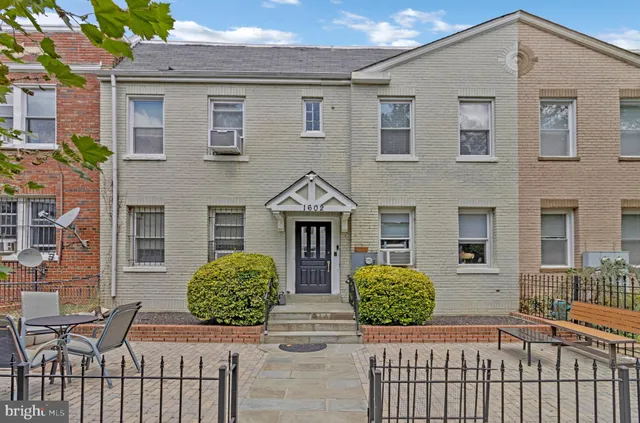 $330,000 | 1602 Isherwood Street Northeast, Unit 3, Washington, DC 20002
