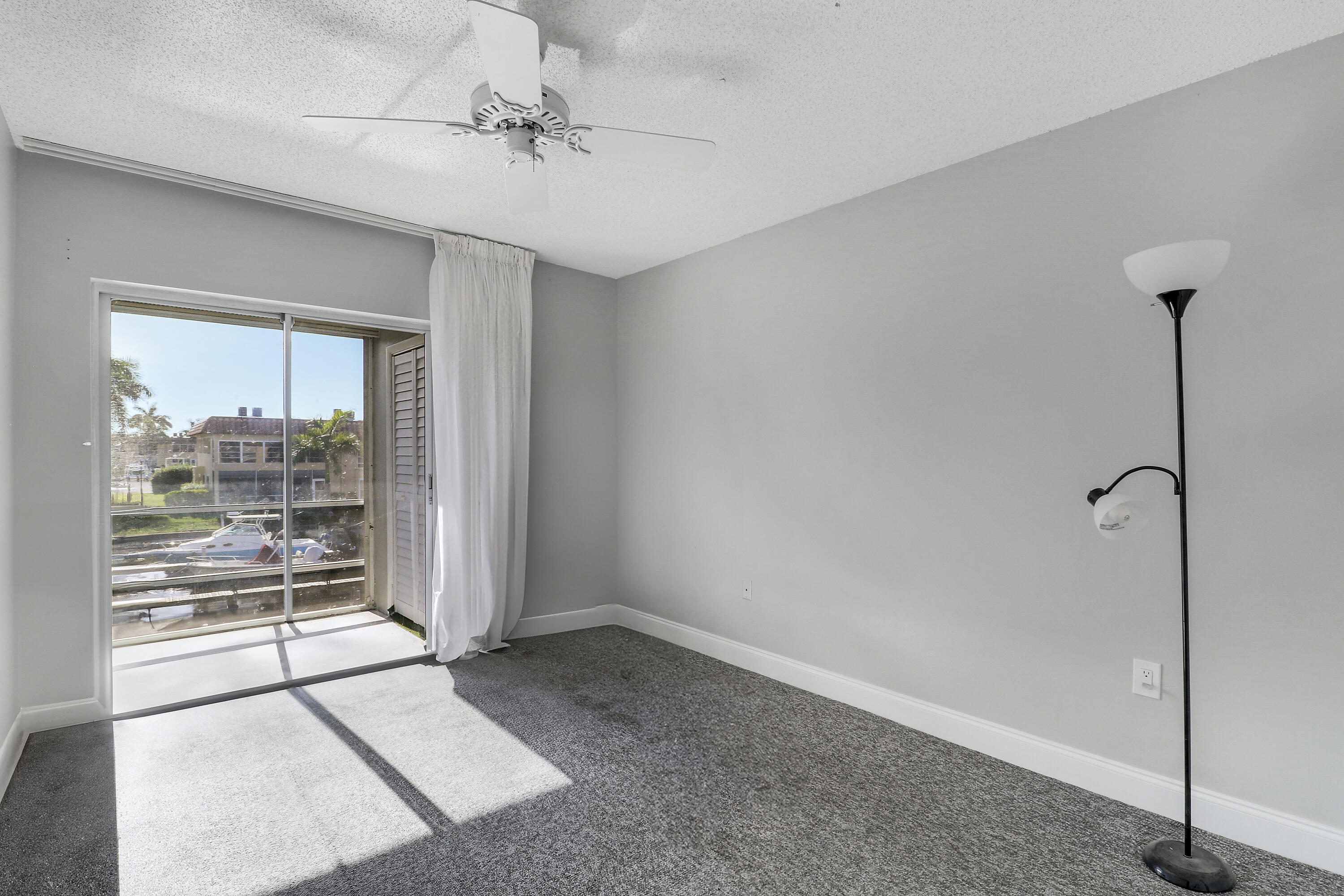 2600 South Kanner Highway, Unit Q8 Stuart, FL 34994 - Photo 21 of 52 a view of a room with window