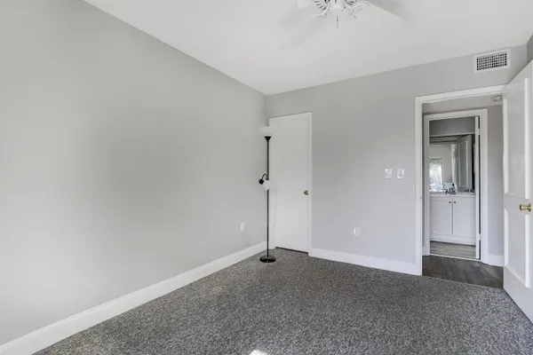 $169,500 | 2600 South Kanner Highway, Unit Q8, Stuart, FL 34994