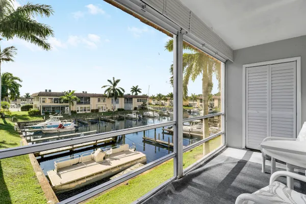 $169,500 | 2600 South Kanner Highway, Unit Q8, Stuart, FL 34994