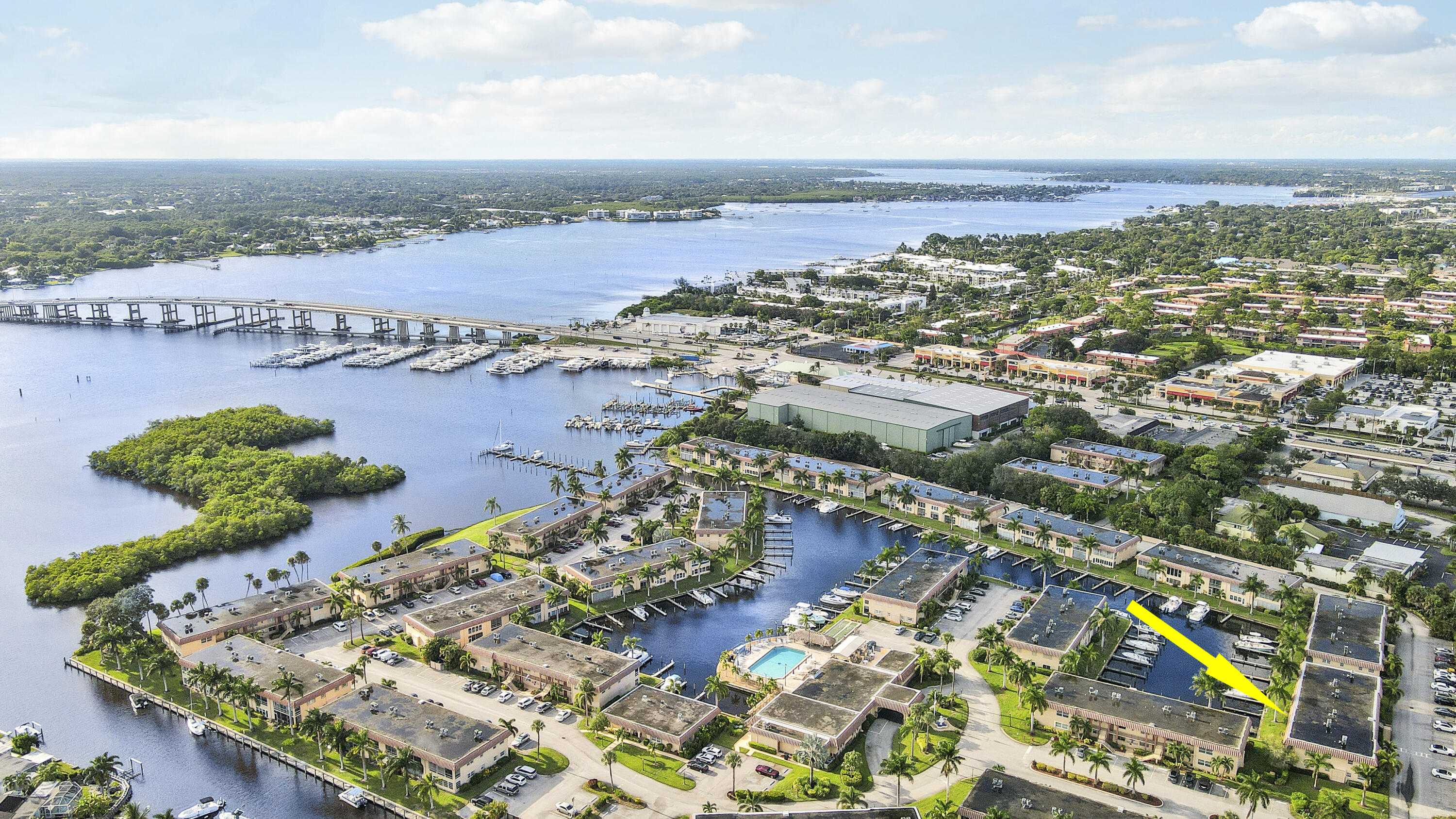 2600 South Kanner Highway, Unit Q8 Stuart, FL 34994 - Photo 39 of 52 an aerial view of beach and city
