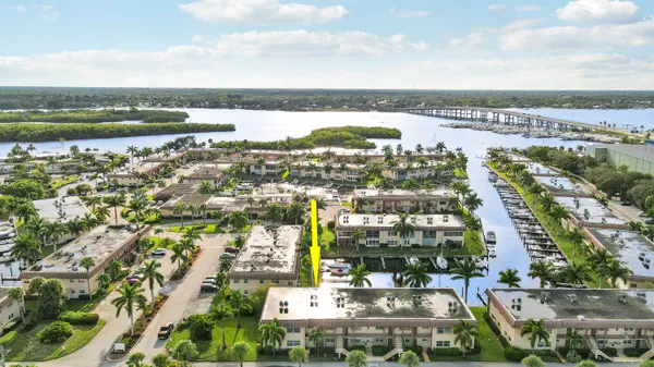 $169,500 | 2600 South Kanner Highway, Unit Q8, Stuart, FL 34994