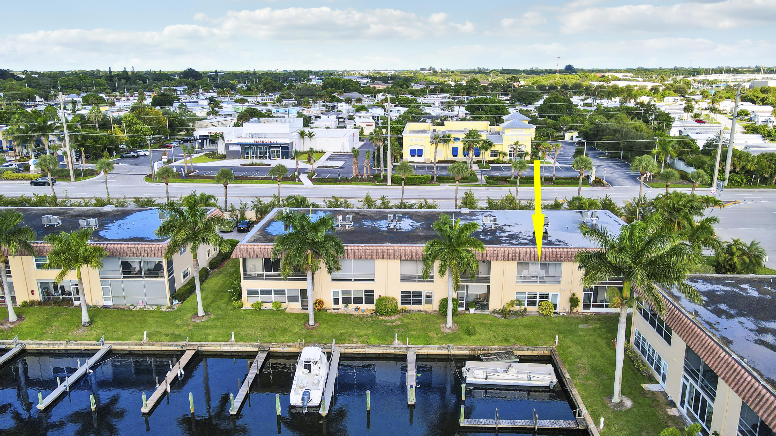 2600 South Kanner Highway, Unit Q8 Stuart, FL 34994 - Photo 47 of 52 a view of city with tall buildings