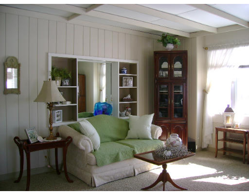 5 Ruth Street Fairhaven, MA 02719 - Photo 4 of 16 Gallery Image 4