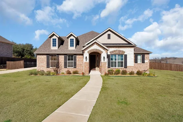 $649,000 | 517 Fenwick Drive, Sunnyvale, TX 75182