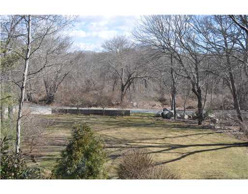 12 Verdi Road Westerly, RI 02891 - Photo 14 of 15 Yard/Garden.