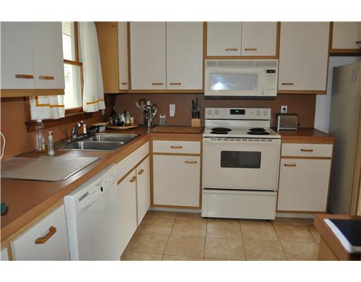 12 Verdi Road Westerly, RI 02891 - Photo 7 of 15 Kitchen.