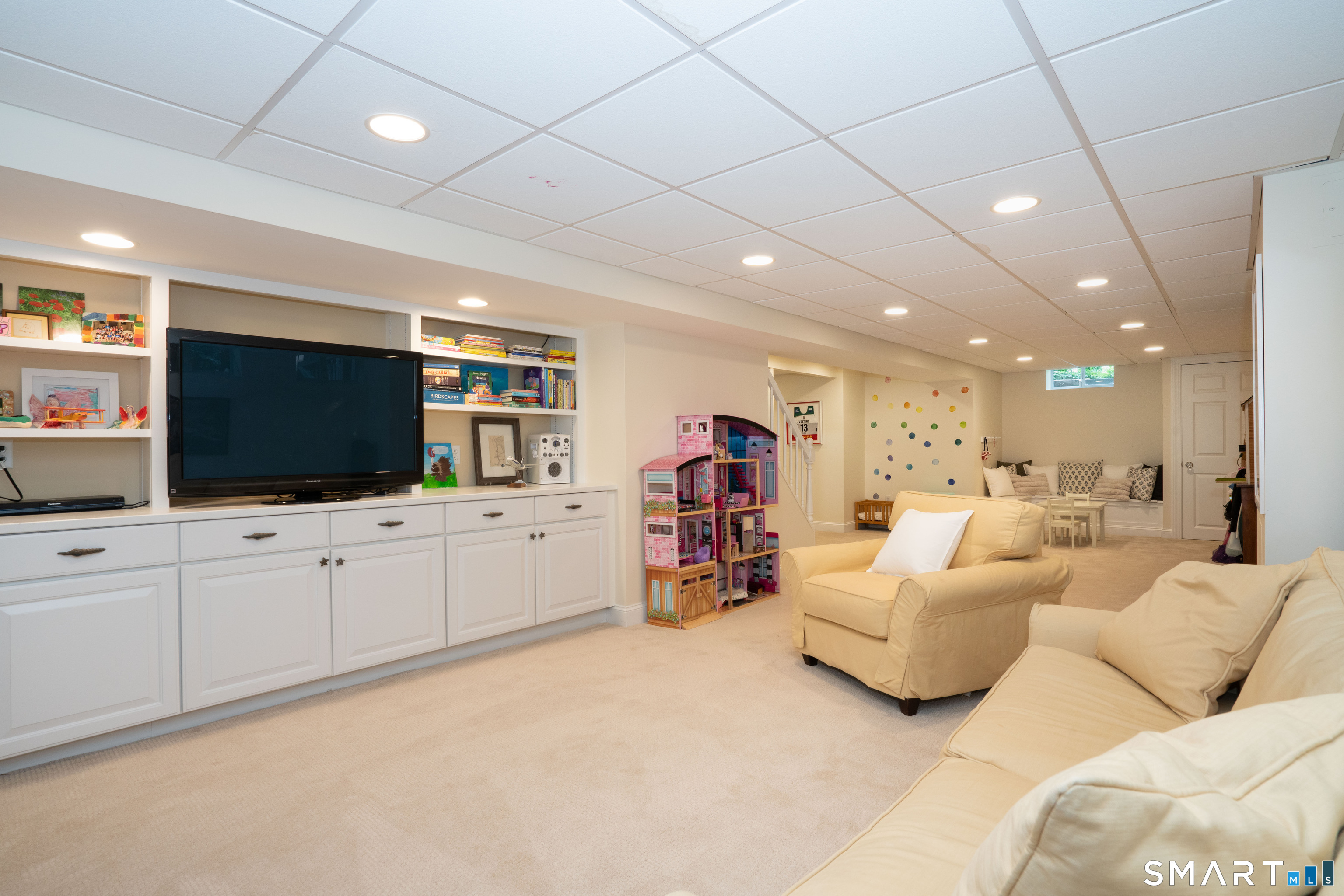 20 Fernwood Road West Hartford, CT 06119 - Photo 32 of 40
