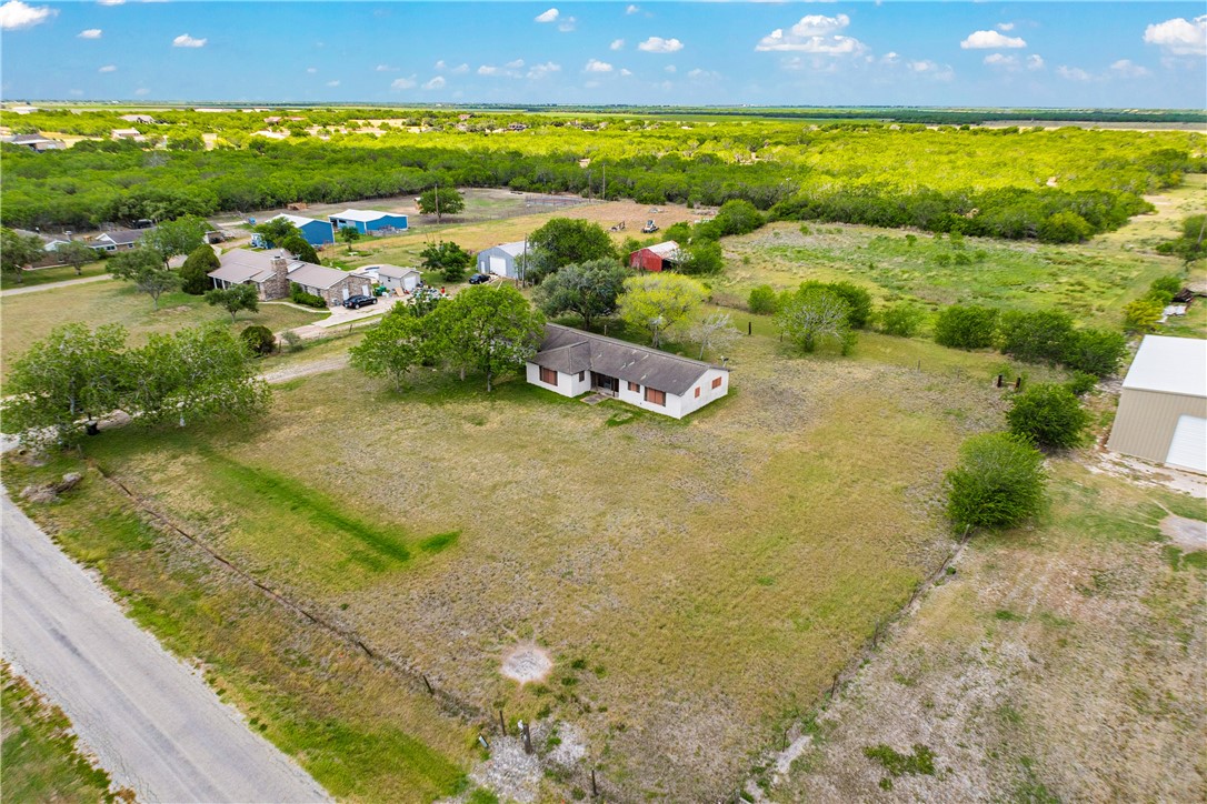 5469 Sunset Trail Robstown, TX 78380 - Photo 36 of 37 a view of a lake with a city